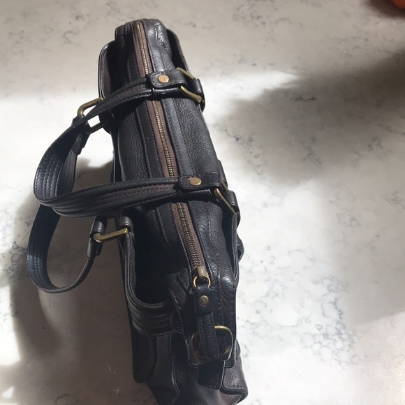 Michael Kors winter warrior shopper - Picture 3 of 11